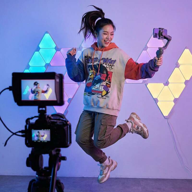 黄色仓库短视频